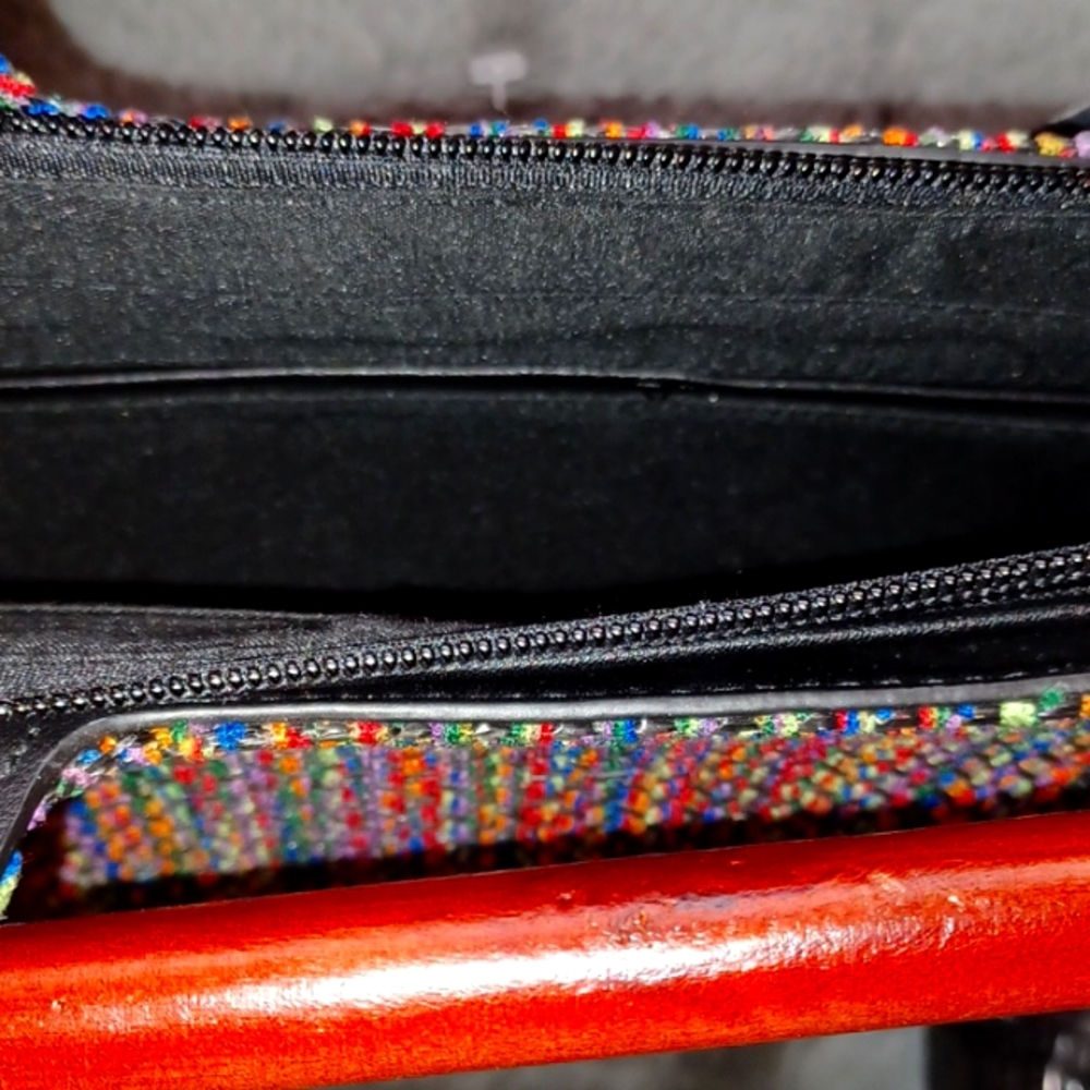 🎉🌈 Woven Threads Handbag🎀 - Picture 7 of 9